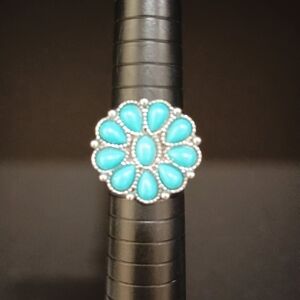 Turquoise-Inspired Floral Statement Ring-Silver Tone